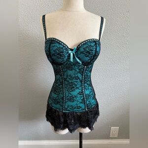 Seven 'til Midnight Corset Lace Size‎ Large